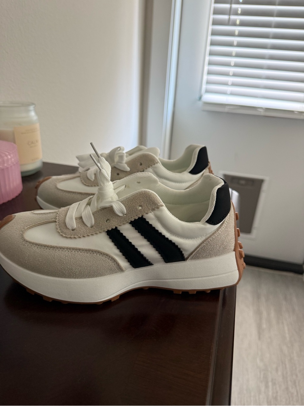 Kids Neutral White & Black Fashion Sneakers
